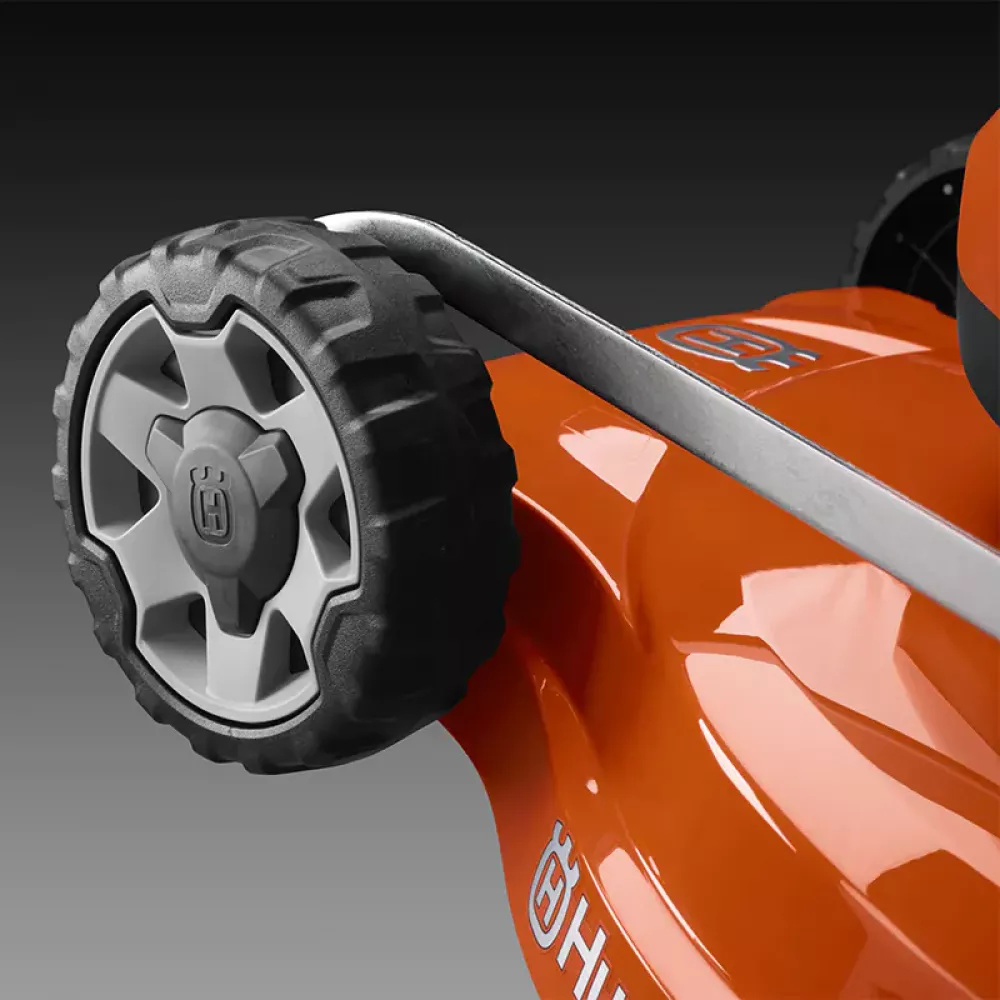 Husqvarna LC 247Li аккумуляторная газонокосилка (без АКБ и ЗУ) 9676629-01