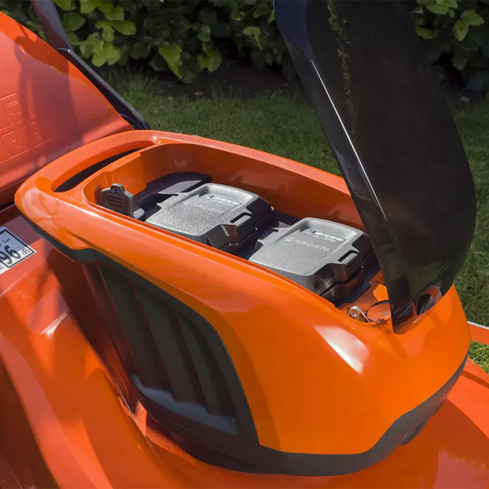 Husqvarna LC 247Li аккумуляторная газонокосилка (без АКБ и ЗУ) 9676629-01
