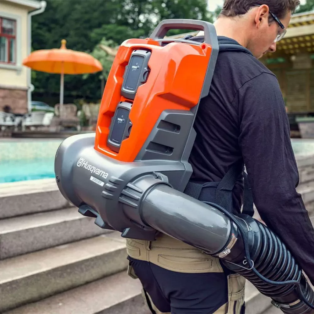Husqvarna 340iBT аккумуляторный ранцевый воздуходув (без АКБ и ЗУ) 9677962-02