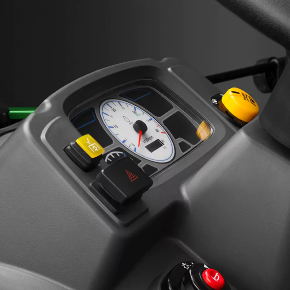 Газонокосильная машина Caiman Dako 25H с индустриальными колесами DAKO25H-IND