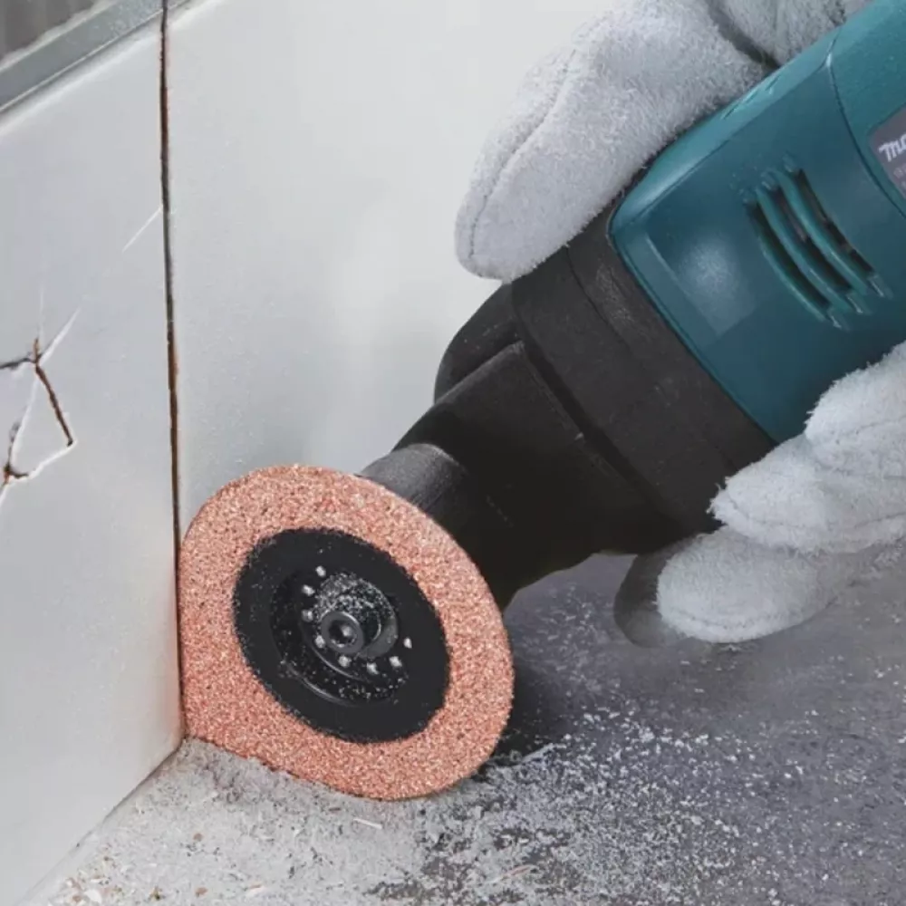 Makita DTM50RFE реноватор аккумуляторный (2 x 3 Ач, ЗУ)