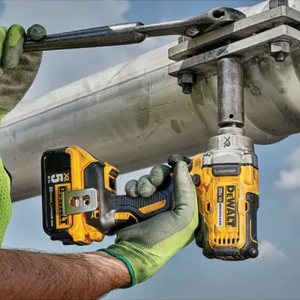 DeWalt DCF894HP2 гайковерт аккумуляторный (2 x 5 Ач, ЗУ)