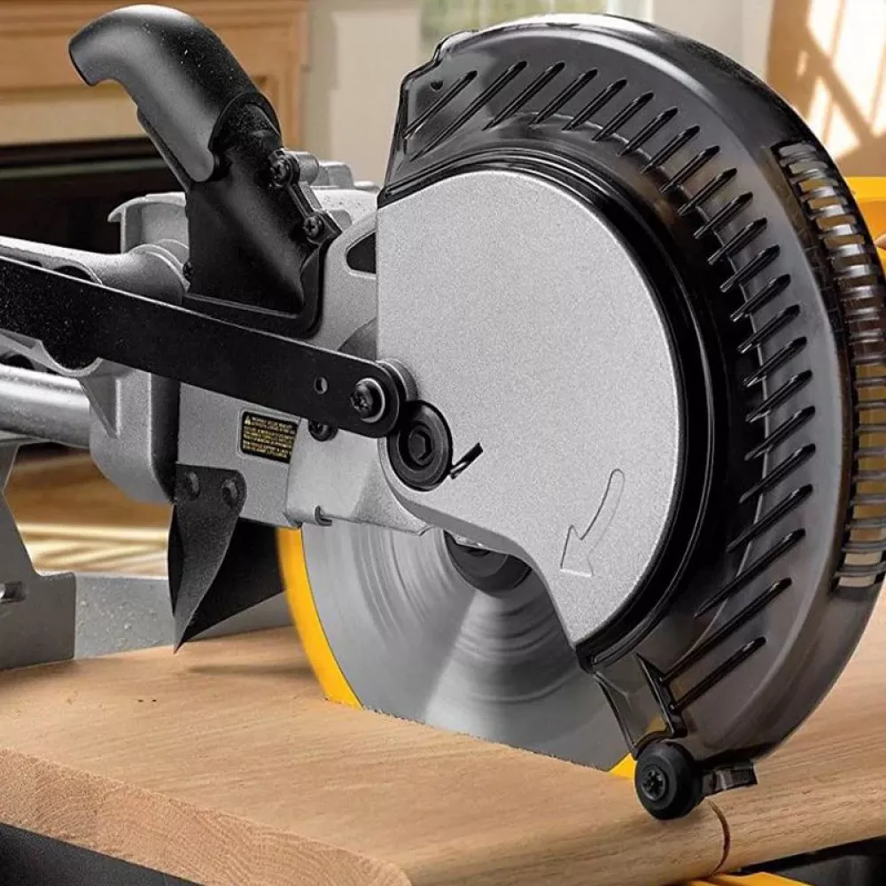 Торцовочная пила DeWALT DW712, DW712-QS