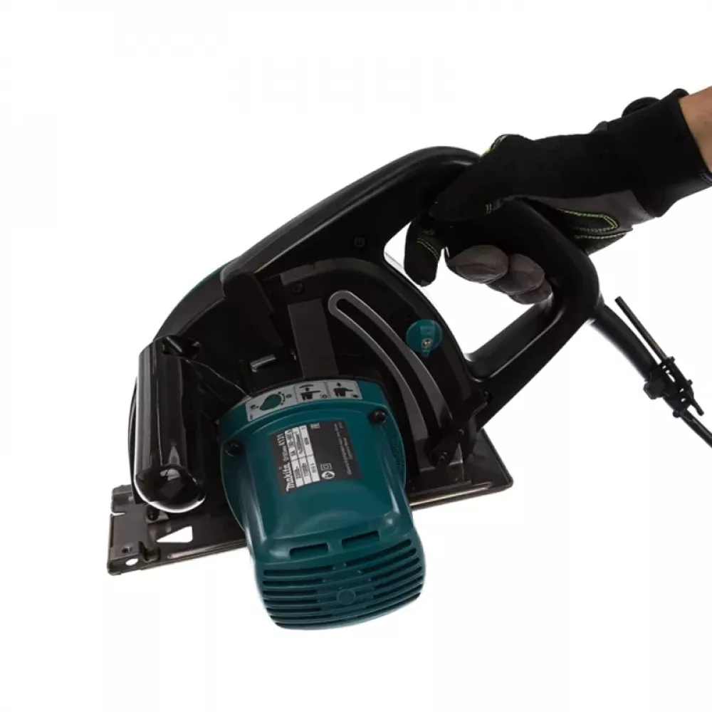 Makita 4131 пила дисковая электрическая